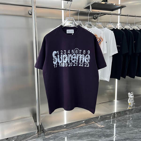 超話題!シュプリーム エムエムシックス 偽物 プリントTシャツ ナンバリング ロゴ Max72293